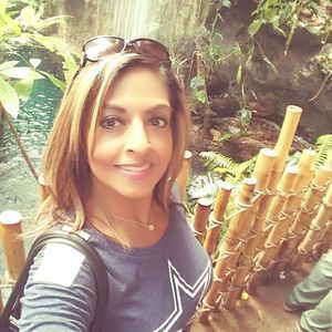 Meet your Posher, Jennifer